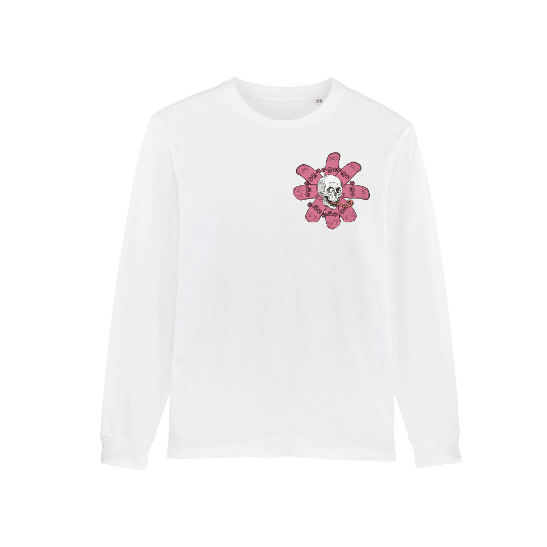 Camiseta calavera manga larga creada por @labart para @naiara____studio